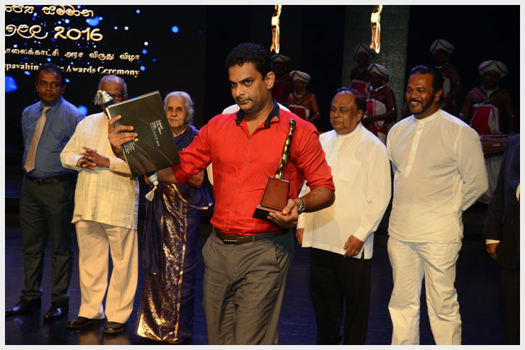 හොඳම නළුවා සම්මානය රොෂාන් රවින්ද්‍රට..