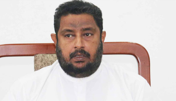 තමා ළඟ ඇති හඬපටත් එළියට දානවා – මුතු හෙට්ටිගමගෙන් තර්ජනයක් තමා ළඟ ඇති හඬපටත් එළියට දානවා – මුතු හෙට්ටිගමගෙන් තර්ජනයක්
