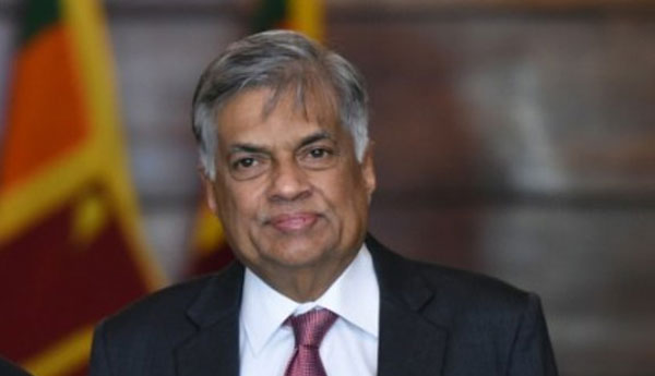 සංචාරය නිමවා අගමැති යළි දිවයිනට සංචාරය නිමවා අගමැති යළි දිවයිනට
