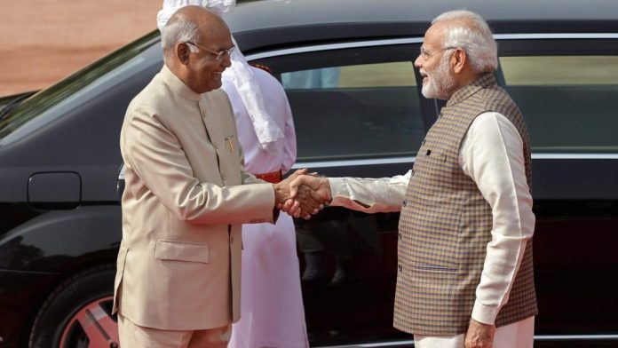 නරේන්ද්ර මෝදි ඉන්දීය අග්රාමාත්ය ධූරයට යලි පත්වේ. නරේන්ද්ර මෝදි ඉන්දීය අග්රාමාත්ය ධූරයට යලි පත්වේ.