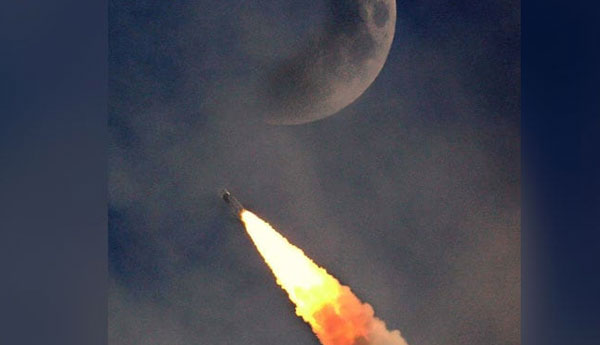 ඉන්දියාව දෙවන වරටත් සඳ මත චන්ද්ර යානයක් පතිත කිරීමට සැරසෙයි ඉන්දියාව දෙවන වරටත් සඳ මත චන්ද්ර යානයක් පතිත කිරීමට සැරසෙයි