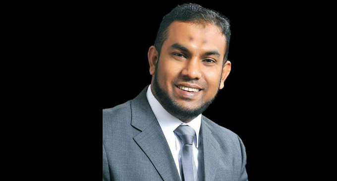 කුරුණෑගල මහ රෝහලේ හිටපු වෛද්ය ෂාෆි ෂිහාබ්දින් යළි සේවයට කුරුණෑගල මහ රෝහලේ හිටපු වෛද්ය ෂාෆි ෂිහාබ්දින් යළි සේවයට