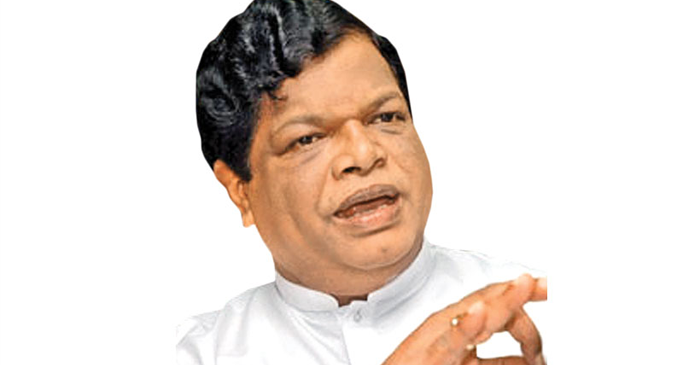 ඇමති බන්දුලට කොරෝනා ඇමති බන්දුලට කොරෝනා
