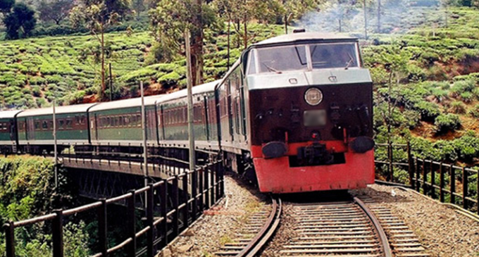 උඩරට මාර්ගයේ දුම්රිය ධාවනය යථා තත්ත්වයට උඩරට මාර්ගයේ දුම්රිය ධාවනය යථා තත්ත්වයට