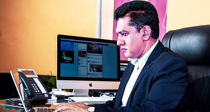 චරිත හේරත් තනතුර ප්රතික්ෂේප කරයි චරිත හේරත් තනතුර ප්රතික්ෂේප කරයි