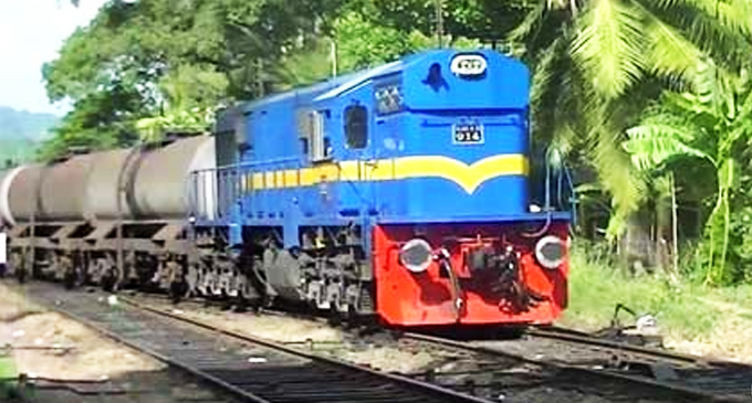 නගරාන්තර ශිඝ්රගාමි දුම්රිය ගමන්වාර සඳුදා සිට නගරාන්තර ශිඝ්රගාමි දුම්රිය ගමන්වාර සඳුදා සිට