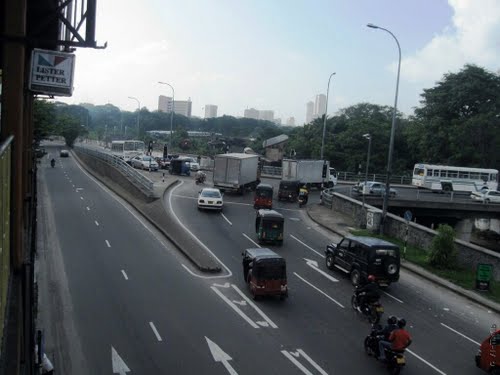 කොරෝනා රෝගියකු හමුවීමෙන් පසු මරදාන ප්රදේශය ගැන අවධානය කොරෝනා රෝගියකු හමුවීමෙන් පසු මරදාන ප්රදේශය ගැන අවධානය