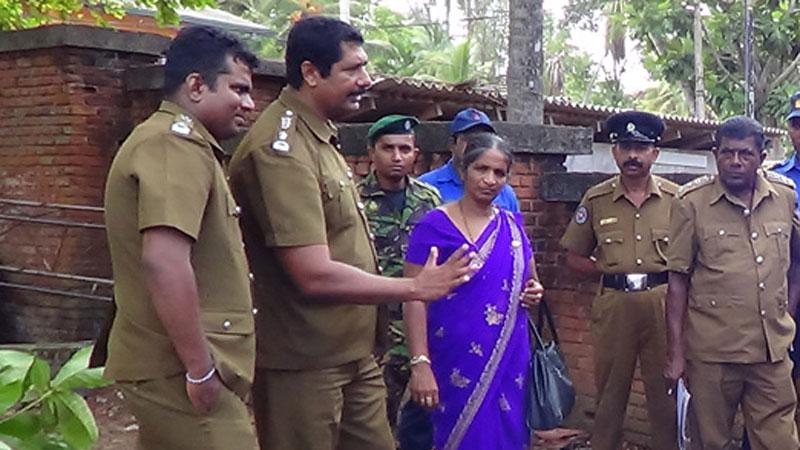 මහජන සෞඛ්ය පරීක්ෂකවරුන් සේවා වලින් ඉවත් වෙන්න සුදානම් මහජන සෞඛ්ය පරීක්ෂකවරුන් සේවා වලින් ඉවත් වෙන්න සුදානම්