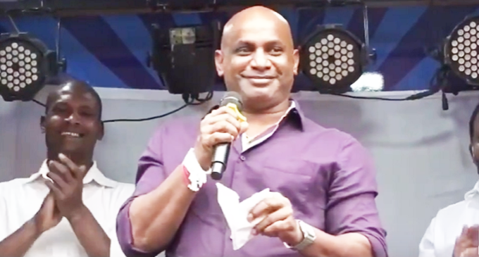 සනත් ජයසූරිය යළිත් දේශපාලනයට සනත් ජයසූරිය යළිත් දේශපාලනයට