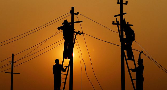 අඛණ්ඩව විදුලිය සැපයීම ගැටලුකාරී තත්ත්වයක අඛණ්ඩව විදුලිය සැපයීම ගැටලුකාරී තත්ත්වයක