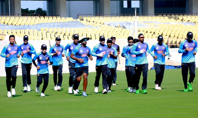 ලංකාවේ සංචාරයට එක්වීමට සිටි බංග්ලාදේශ ක්රිකට් ක්රීඩකයෙක්ට කොරෝනා ලක්ෂණ ලංකාවේ සංචාරයට එක්වීමට සිටි බංග්ලාදේශ ක්රිකට් ක්රීඩකයෙක්ට කොරෝනා ලක්ෂණ