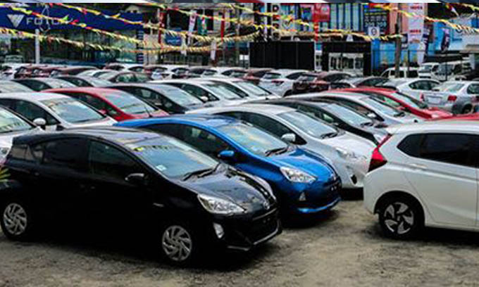 නව වාහන ආනයනය තාවකාලිකව නවතී නව වාහන ආනයනය තාවකාලිකව නවතී