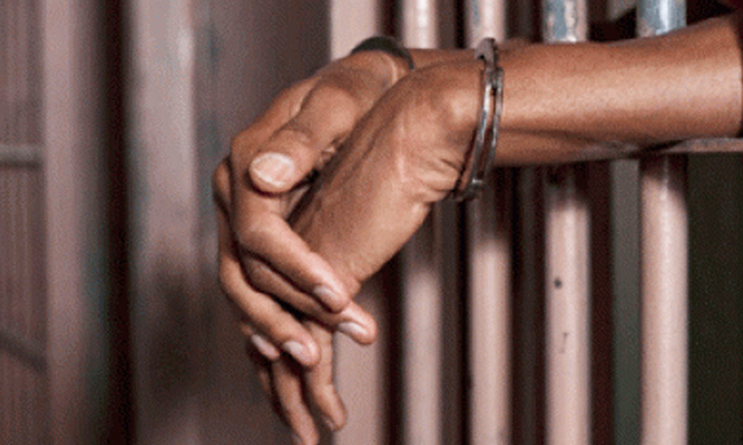 ටයිල් චමින්ද ලබන 21 දක්වා රක්ෂිත බන්ධනාගාරයට ටයිල් චමින්ද ලබන 21 දක්වා රක්ෂිත බන්ධනාගාරයට