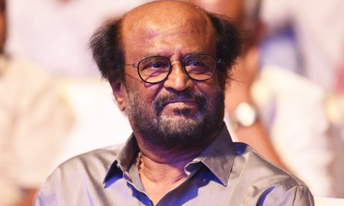 රජිනිකාන්ත් හදිසියේ රෝහල්ගත කරයි රජිනිකාන්ත් හදිසියේ රෝහල්ගත කරයි