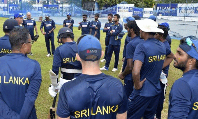 ශ්රී ලංකා ක්රිකට් ක්රීඩකයින්ට කොවිඩ් එන්නත ලබාදීම අත්ටුවයි ශ්රී ලංකා ක්රිකට් ක්රීඩකයින්ට කොවිඩ් එන්නත ලබාදීම අත්ටුවයි