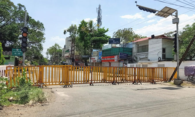 තවත ප්රදේශ 12 ක් හුදෙකලා කරයි තවත ප්රදේශ 12 ක් හුදෙකලා කරයි