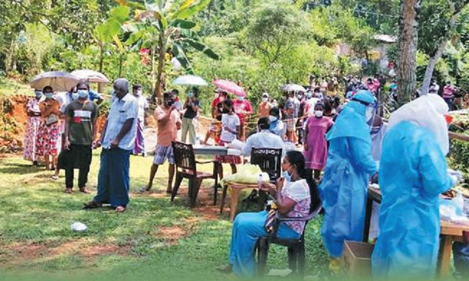 අලුත් අවුරුදු පොකුරේ වැඩිම ආසාදිතයන් මෙන්න මේ අයයි අලුත් අවුරුදු පොකුරේ වැඩිම ආසාදිතයන් මෙන්න මේ අයයි