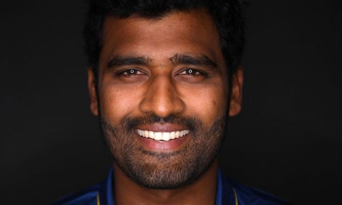 තිසර ජාත්යන්තර ක්රිකට් පිටියට සමුදෙයි තිසර ජාත්යන්තර ක්රිකට් පිටියට සමුදෙයි
