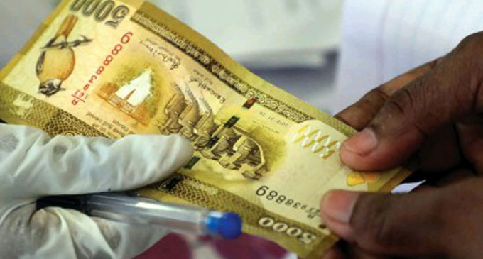 පන්දහස ලබාදීමේදී ආදායම් අහිමිවූවන්ට ප්රමුඛතාවය පන්දහස ලබාදීමේදී ආදායම් අහිමිවූවන්ට ප්රමුඛතාවය