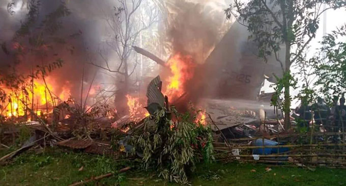පිලිපීන ගුවන් හමුදා යානයක් අනතුරට පිලිපීන ගුවන් හමුදා යානයක් අනතුරට