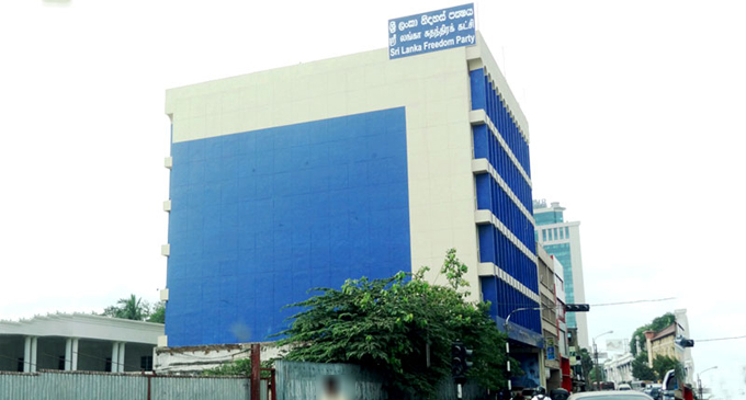 ශ්රී ලංකා නිදහස් පක්ෂය ලබන සතියේ ජනාධිපති හමුවීමේ සුදානමක් ශ්රී ලංකා නිදහස් පක්ෂය ලබන සතියේ ජනාධිපති හමුවීමේ සුදානමක්