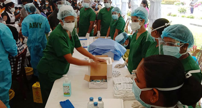 දිනෙක වැඩිම කොරෝනා එන්නත් ලබා දිමේ නව වාර්තාවක් දිනෙක වැඩිම කොරෝනා එන්නත් ලබා දිමේ නව වාර්තාවක්