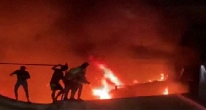ඉරාකයේ කොවිඩ් වාට්ටුවක ගින්නකින් 50ක් මරුට ඉරාකයේ කොවිඩ් වාට්ටුවක ගින්නකින් 50ක් මරුට