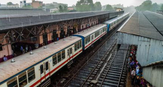 දුම්රිය ස්ථානාධිපති වර්ජනය අඛණ්ඩව දුම්රිය ස්ථානාධිපති වර්ජනය අඛණ්ඩව