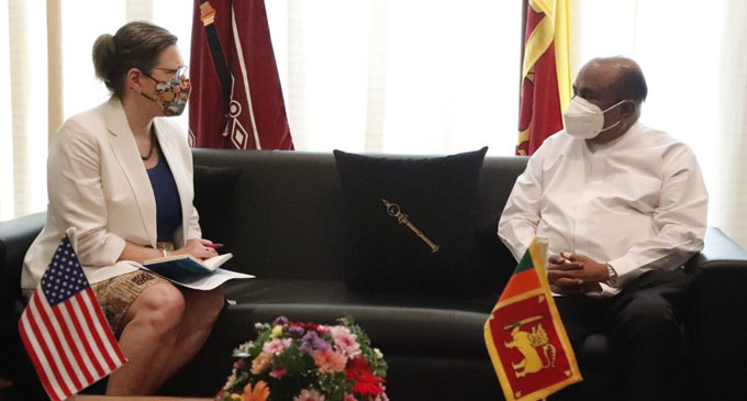 අමෙරිකාවෙන් ලංකාවට තවත් කොවිඩ් එන්නත් තොගයක් අමෙරිකාවෙන් ලංකාවට තවත් කොවිඩ් එන්නත් තොගයක්
