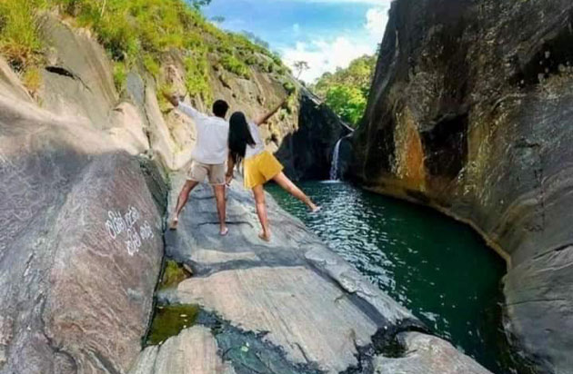 පහන්තුඩාව වීඩියෝ පටය ගැන පොලිස් පරීක්ෂණයක් පහන්තුඩාව වීඩියෝ පටය ගැන පොලිස් පරීක්ෂණයක්