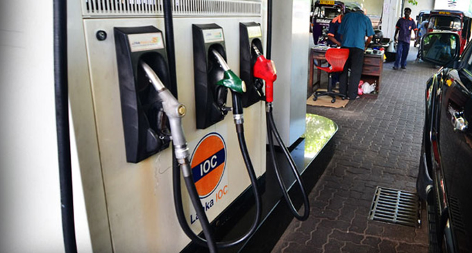 UPDATE – IOC පෙට්රල් සහ ඩීසල් මිල ඉහළට UPDATE – IOC පෙට්රල් සහ ඩීසල් මිල ඉහළට
