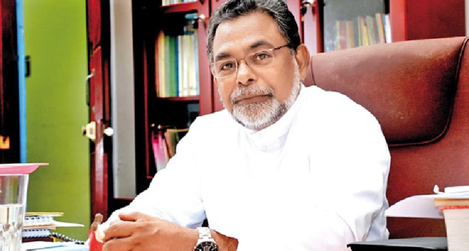 සිරිල් ගාමිණී පියතුමන් අද CIDට සිරිල් ගාමිණී පියතුමන් අද CIDට