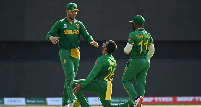 T20 WORLD CUP : දකුණු අප්රිකාවට තියුණු ජයක් T20 WORLD CUP : දකුණු අප්රිකාවට තියුණු ජයක්