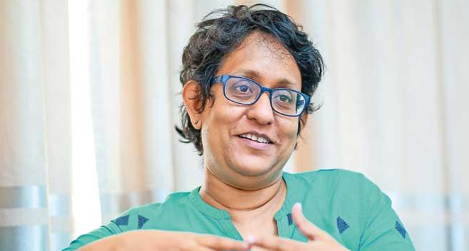 ගණිකා වෘත්තිය නීතිගත කිරීමට JVP මන්ත්රිනී එකඟයි ගණිකා වෘත්තිය නීතිගත කිරීමට JVP මන්ත්රිනී එකඟයි