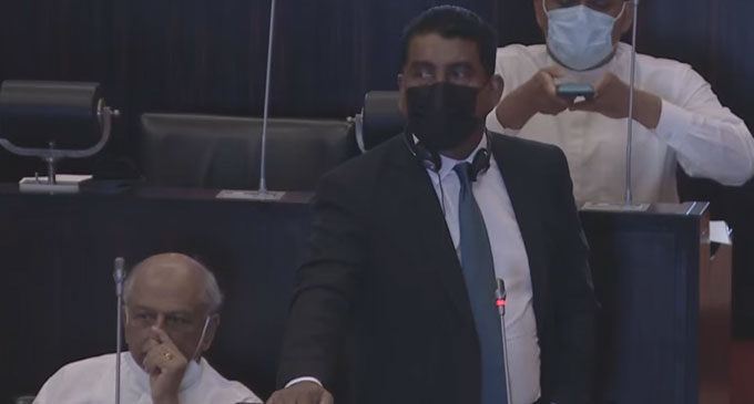 රටේ තෙල් හිඟයක් නෑ රටේ තෙල් හිඟයක් නෑ