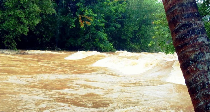 මහ ඔය නිම්නයේ පහත්බිම් ප්රදේශවලට ගංවතුර අවදානමක් මහ ඔය නිම්නයේ පහත්බිම් ප්රදේශවලට ගංවතුර අවදානමක්