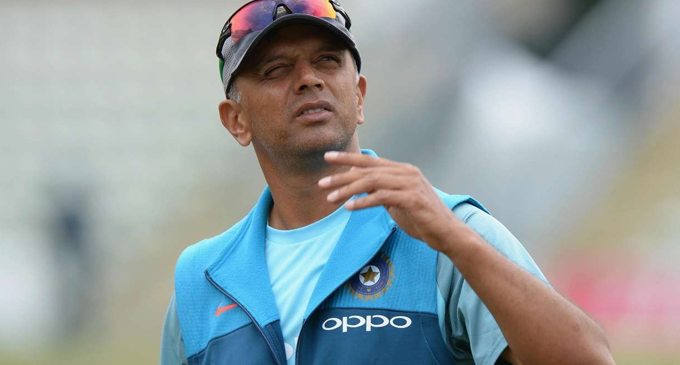 රාහුල් ඩ්රාවිඩ් ඉන්දීය ක්රිකට් ප්රධාන පුහුණුකරු ධුරයට රාහුල් ඩ්රාවිඩ් ඉන්දීය ක්රිකට් ප්රධාන පුහුණුකරු ධුරයට