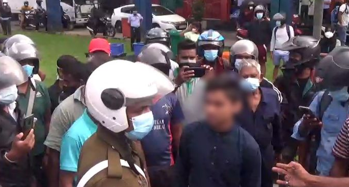 වැලිසර මාරක අනතුර – පිය පුතු දෙපළ රිමාන්ඩ් වැලිසර මාරක අනතුර – පිය පුතු දෙපළ රිමාන්ඩ්