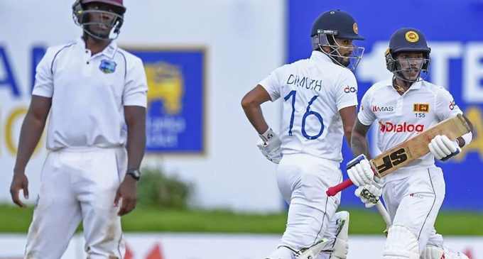 ශ්රී ලංකාව පළමු ඉනිමට ලකුණු 204යි ශ්රී ලංකාව පළමු ඉනිමට ලකුණු 204යි