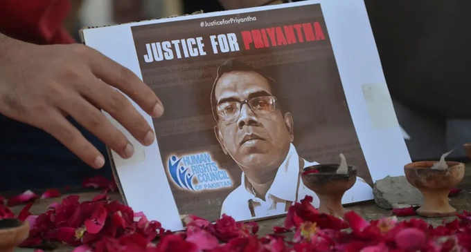 ප්රියන්ත කුමාර ඝාතනය : පාකිස්ථාන පාර්ලිමේන්තුවේ විවාදය අද ප්රියන්ත කුමාර ඝාතනය : පාකිස්ථාන පාර්ලිමේන්තුවේ විවාදය අද