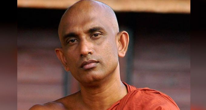 වත්මන් රජය ඇමතිකම් හතර අතේ හතර පොලේ බෙදලා.. වත්මන් රජය ඇමතිකම් හතර අතේ හතර පොලේ බෙදලා..