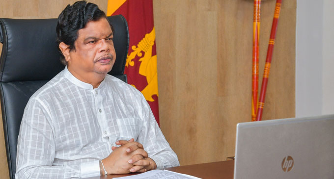 වෙළෙඳ අමාත්ය පාකිස්තානයට වෙළෙඳ අමාත්ය පාකිස්තානයට