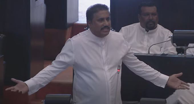 අරගලකරුවන්ට රෝහිතගෙන් සැර ප්රකාශයක් අරගලකරුවන්ට රෝහිතගෙන් සැර ප්රකාශයක්
