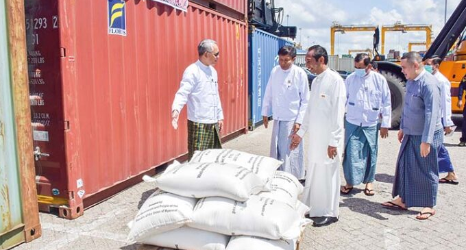 මියන්මාරයෙන් ලංකාවට සහල් පරිත්යාගයක් මියන්මාරයෙන් ලංකාවට සහල් පරිත්යාගයක්