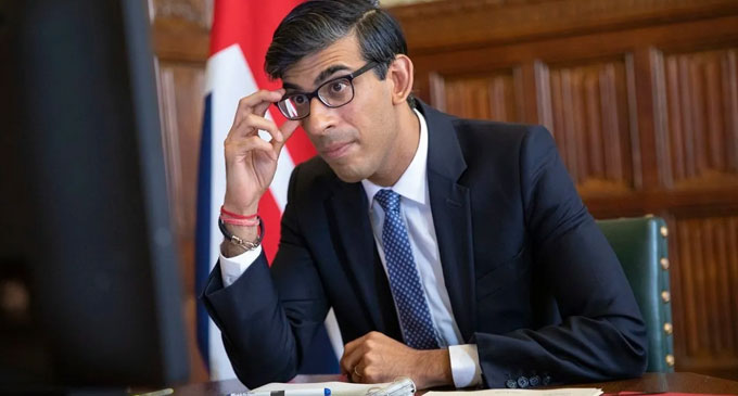 නව අගමැතිගෙන් නව කැබිනට් මණ්ඩලයක් නව අගමැතිගෙන් නව කැබිනට් මණ්ඩලයක්